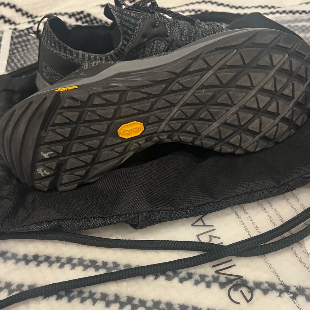 Merrell Mag 9 Knit Men's Black and Gray Athletic Shoes - Picture 4 of 7